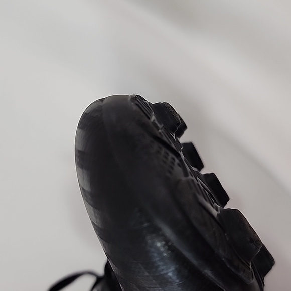 Adidas Boy's Shoes Size: 4 - Picture 16 of 17